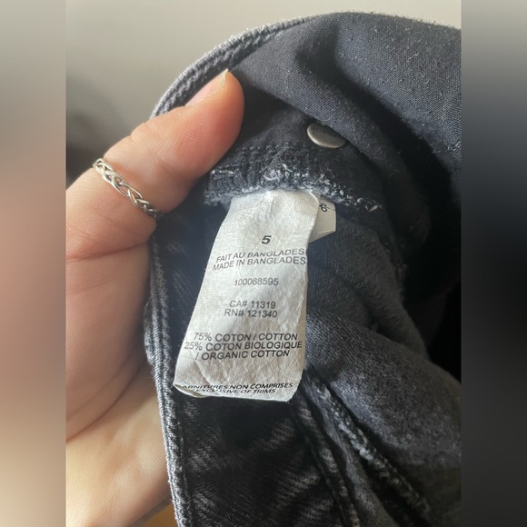 Garage Distressed Black Women's High Rise Wide Leg Jeans Size 5 - Picture 5 of 5